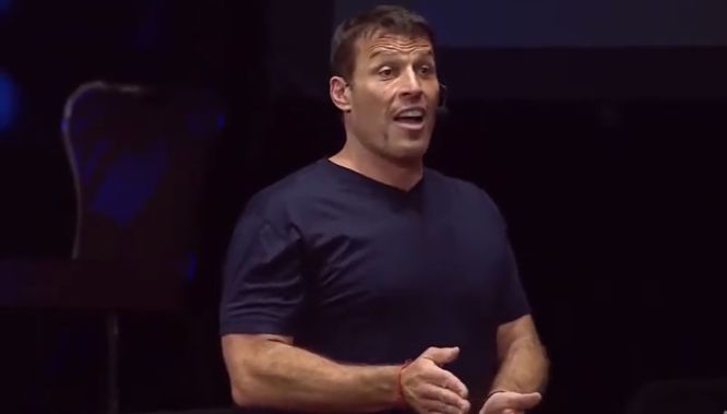 tony robbins in a speaking event